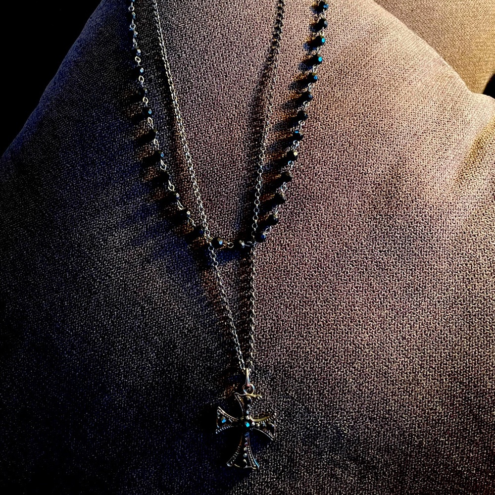 Long double necklace with cross